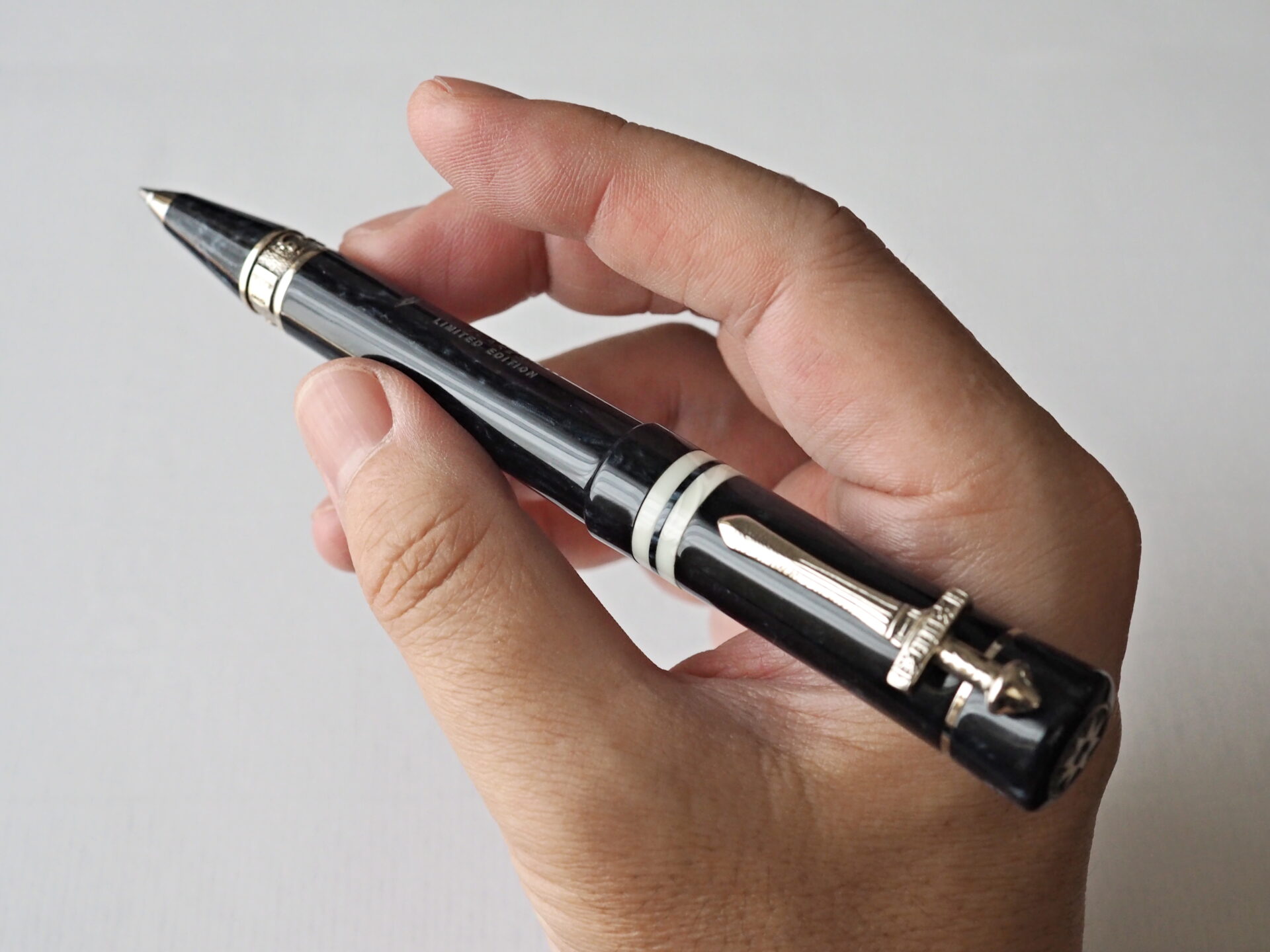 デルタの限定モデル「少数民族シリーズ」から世界の少数民族を学ぶ